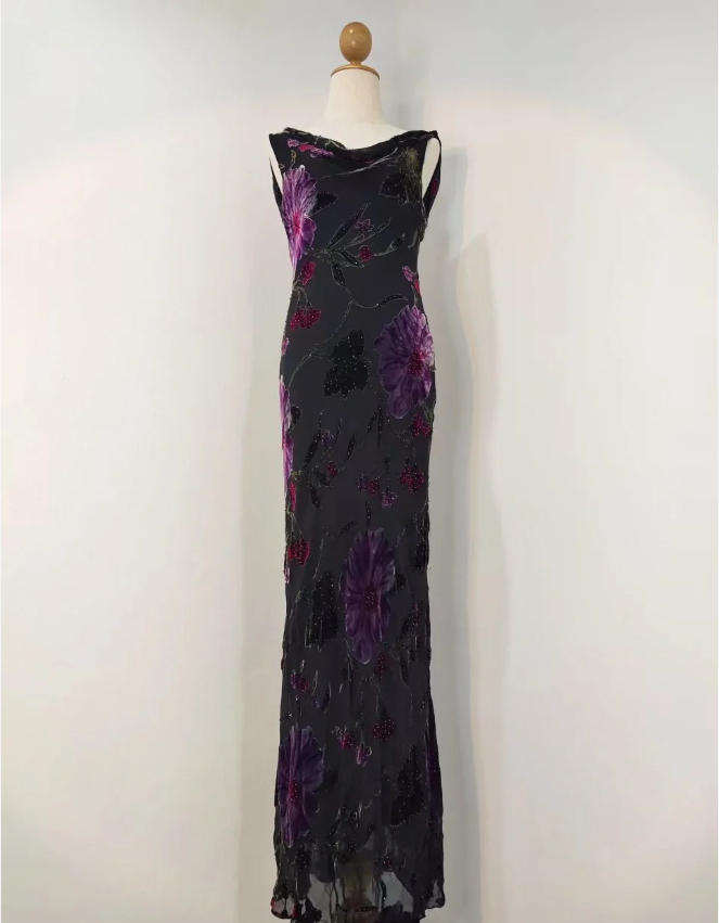 Retro Black Mermaid Neckline Embroidered Floral Backless Chiffon Long Prom Dress Evening Dress P4218