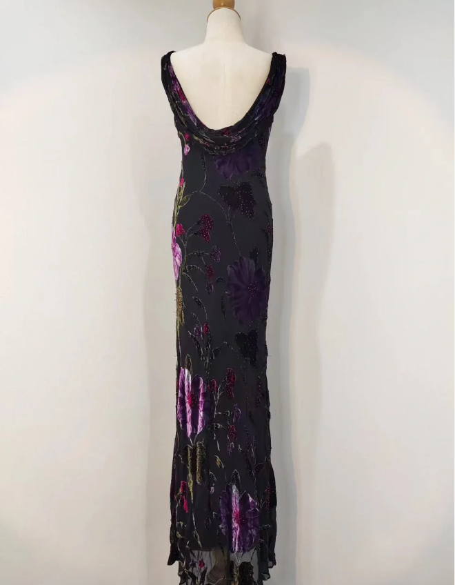 Retro Black Mermaid Neckline Embroidered Floral Backless Chiffon Long Prom Dress Evening Dress P4218