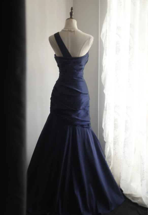 Vintage Navy Blue Mermaid One-shoulder Satin Long Prom Dress Evening Dress P4237