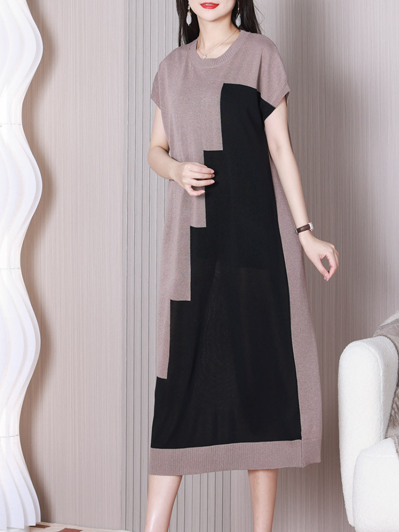 Geometric Knit Round Neck Short Sleeve Midi Dress