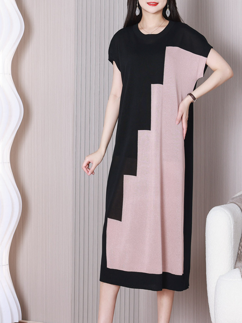 Geometric Knit Round Neck Short Sleeve Midi Dress 2