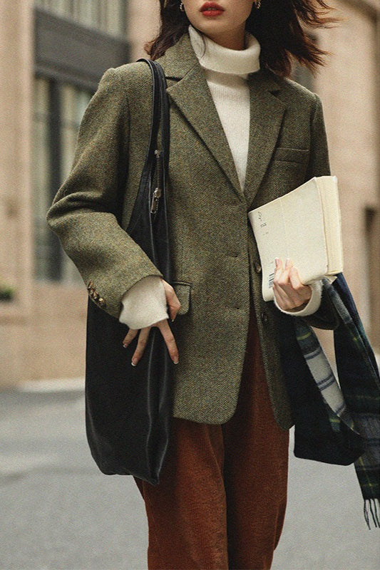Tailored Wool Crepe Solid Color Blazer