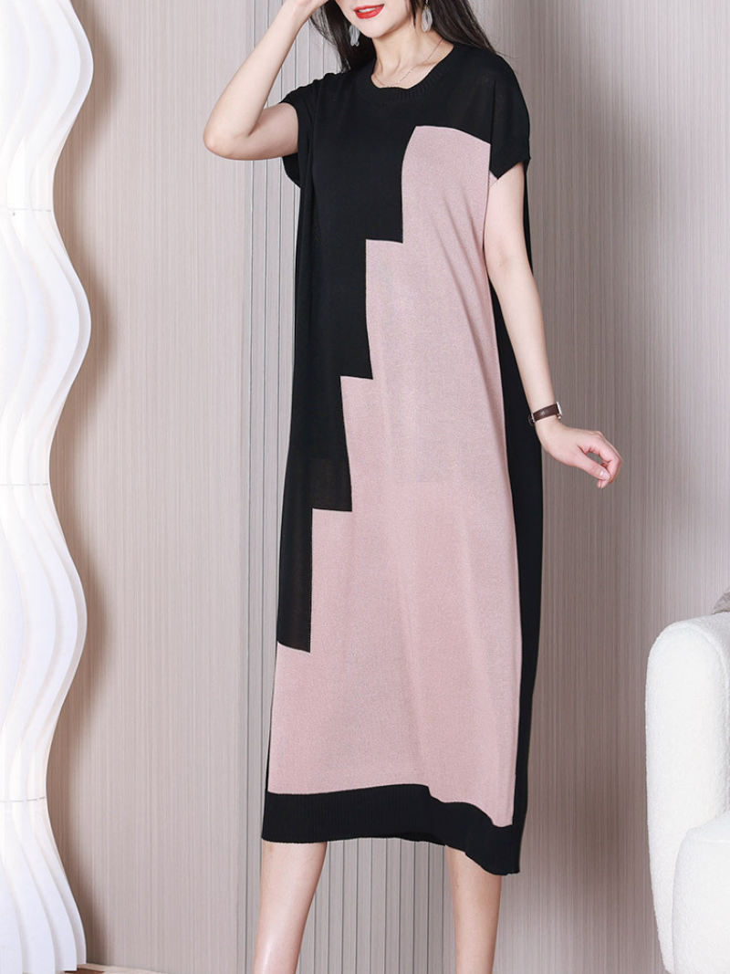 Geometric Knit Round Neck Short Sleeve Midi Dress 3