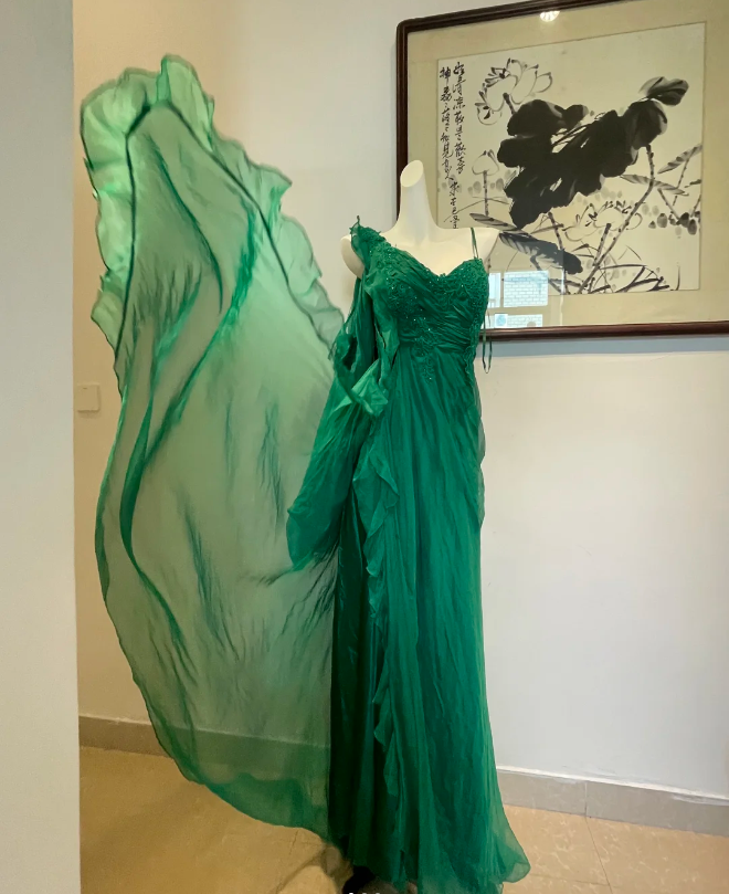 Elegant Green Deep V-Neck Chiffon Long Prom Dress Evening Dress P4272