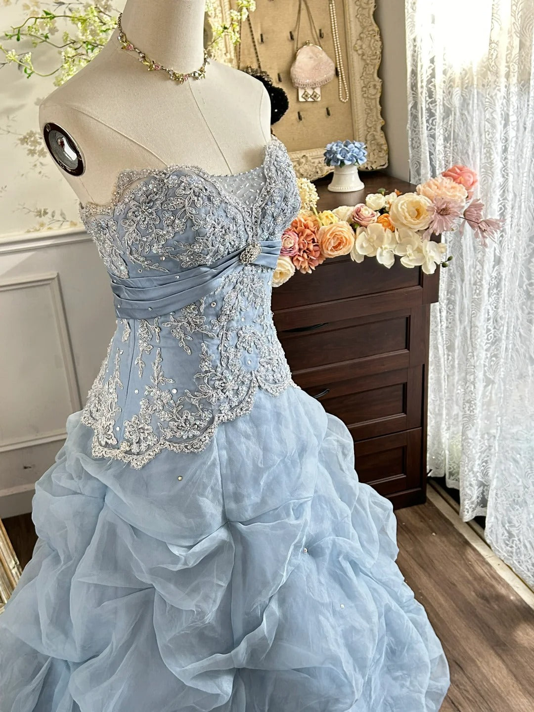 Vintage Princess Light Hazy Blue Strapless Lace Embroidered Tulle Ball Gown Evening Dress P4282