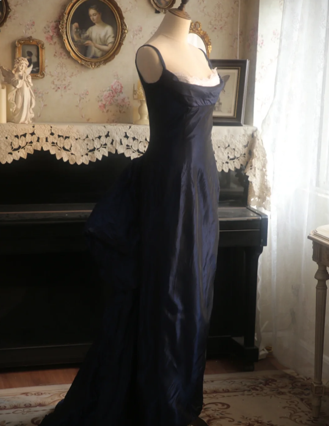 Vintage Navy Blue Mermaid Spaghetti Strap Square Neck Backless Satin Train Prom Dress Evening Dress P4298