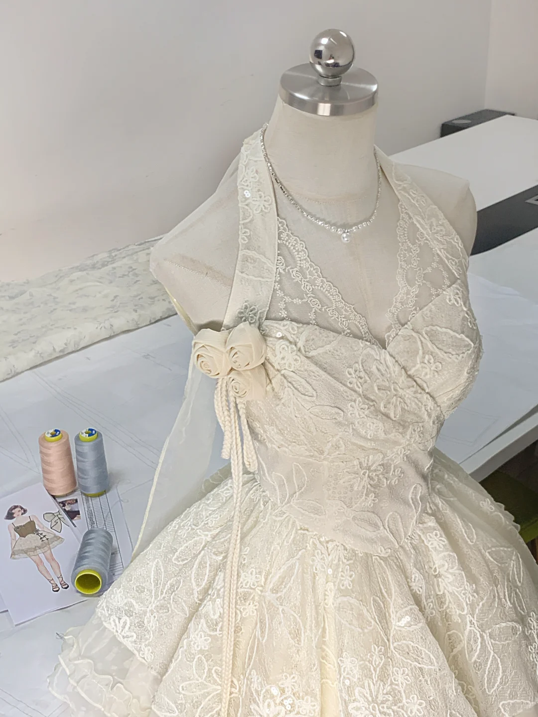 Classy Off-White Halter Lace Sequin A Line Short 8th Grade Homecoming Dress Formal Birthday Outfits S895