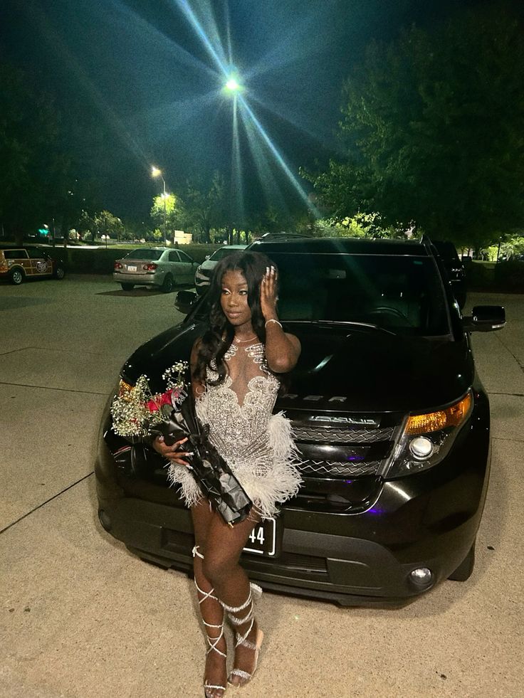 Women's White Short Prom Dress Crystal Beaded Sparkly Birthday Party Dress Homecoming Dress - Fashionpara