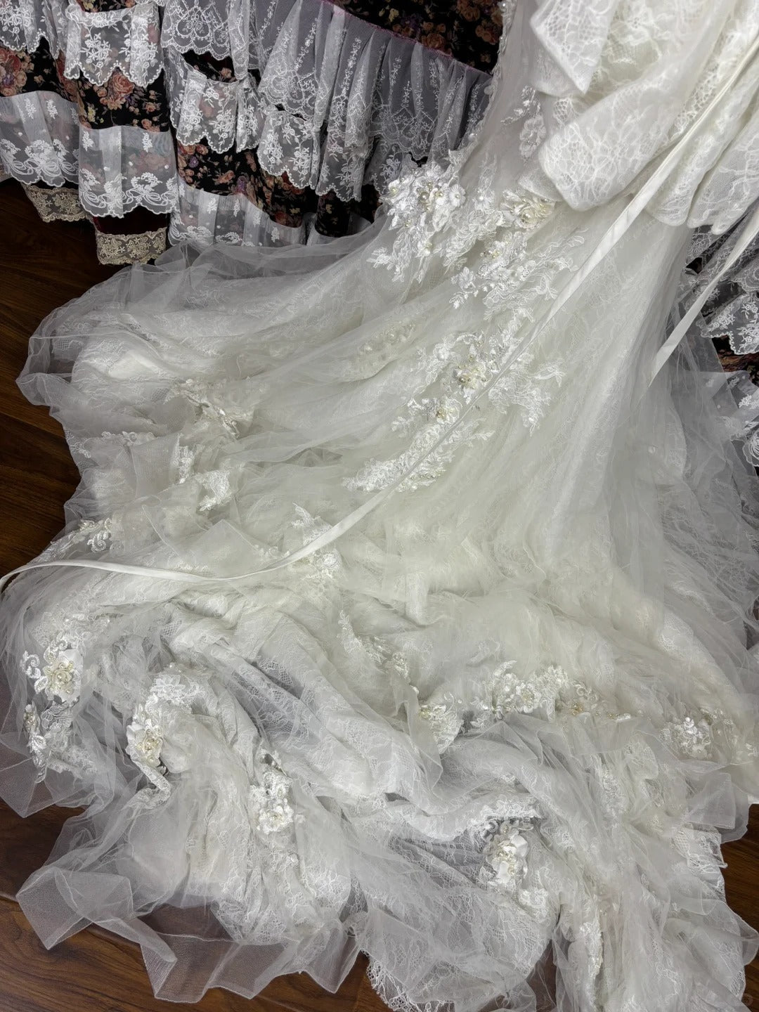 Mermaid Lace Tulle Pearls Long Princess Wedding Dress