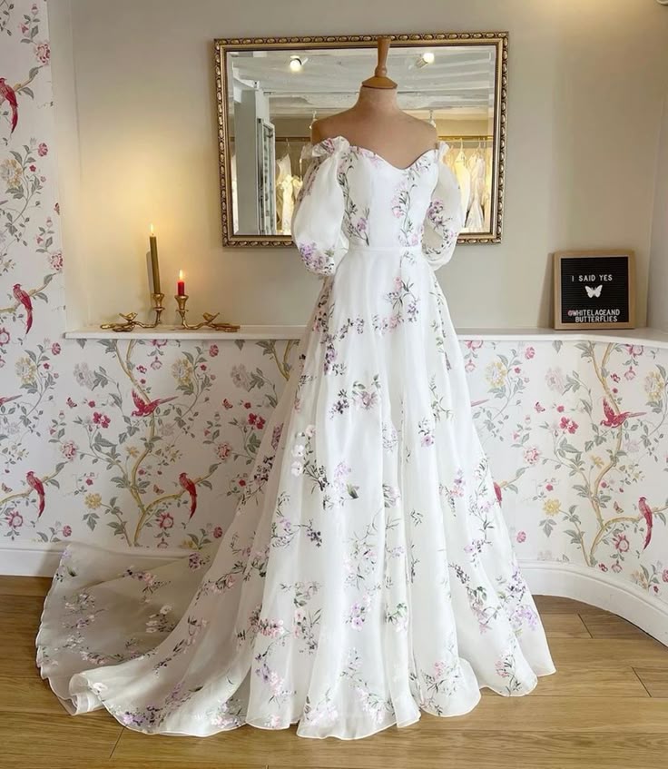 Women's Floral Print Wedding Dresses, Off-the-Shoulder Bridal Gowns, Beach Sweep Train Bridal Gown