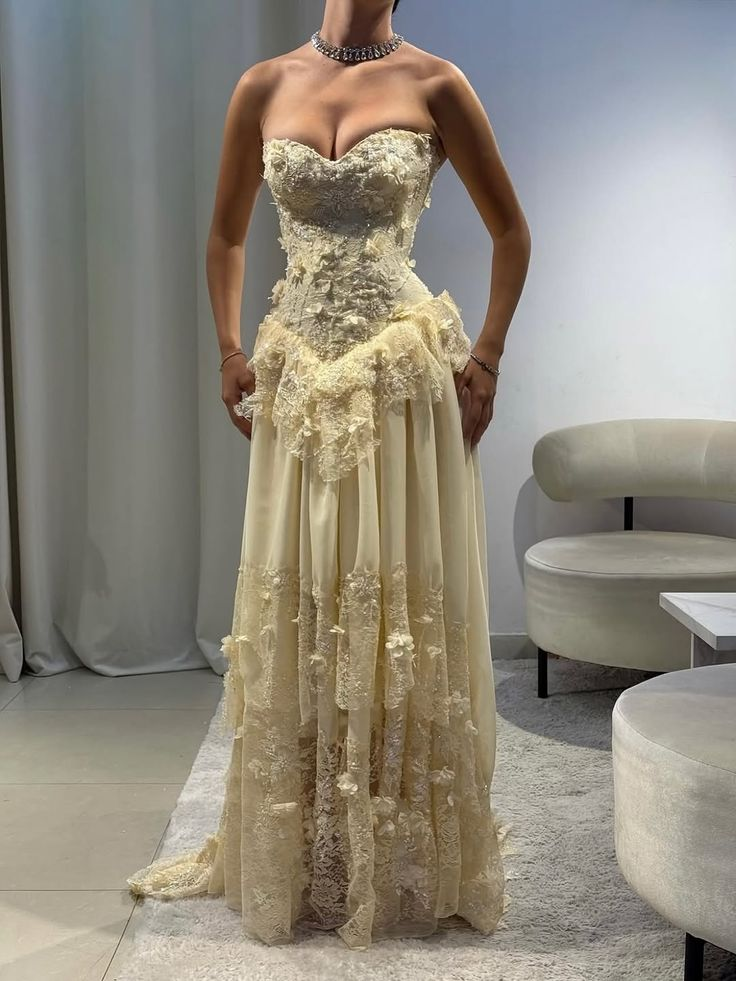 A-Line Yellow Sleeveless Sweetheart Appliqued Lace Up Formal Evening Dress - Fashionpara