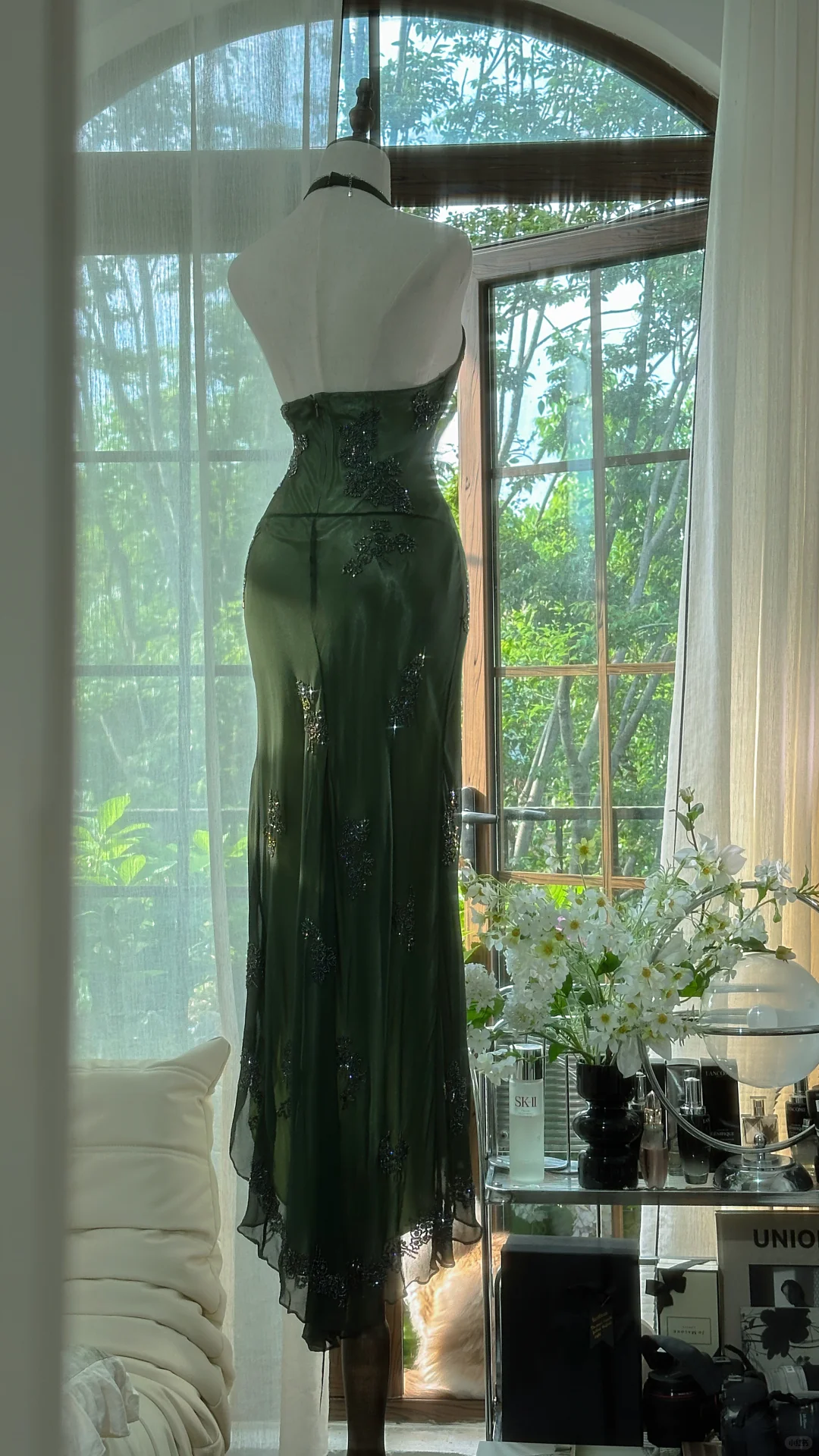 Unique Green Halter Satin Chiffon Beaded Long Party Dress Evening Gown D1172