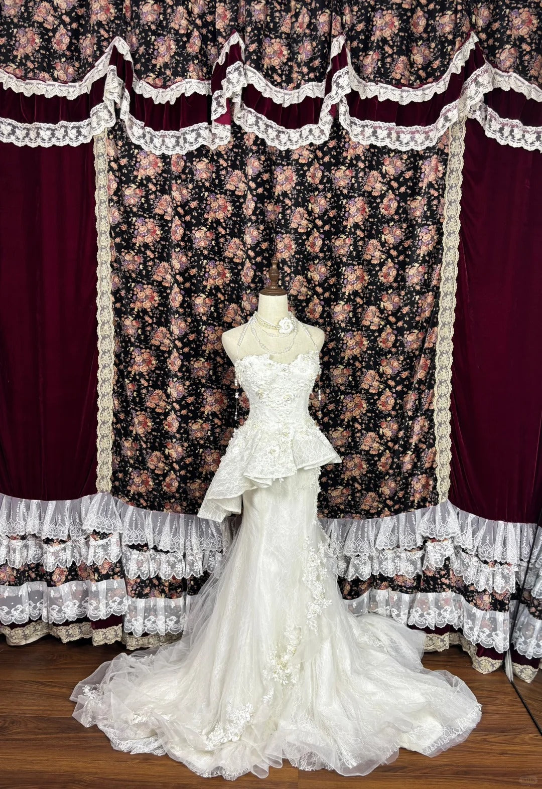 Mermaid Lace Tulle Pearls Long Princess Wedding Dress