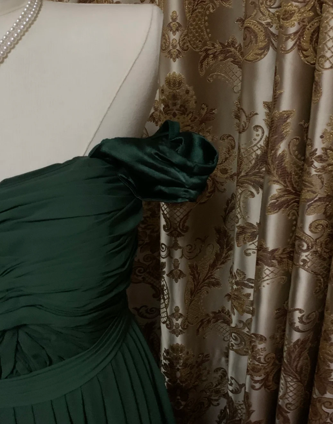 Vintage Green Off The Shoulder Satin Pleated Long Wedding Guest Dress Party Dress Prom Gown D1778