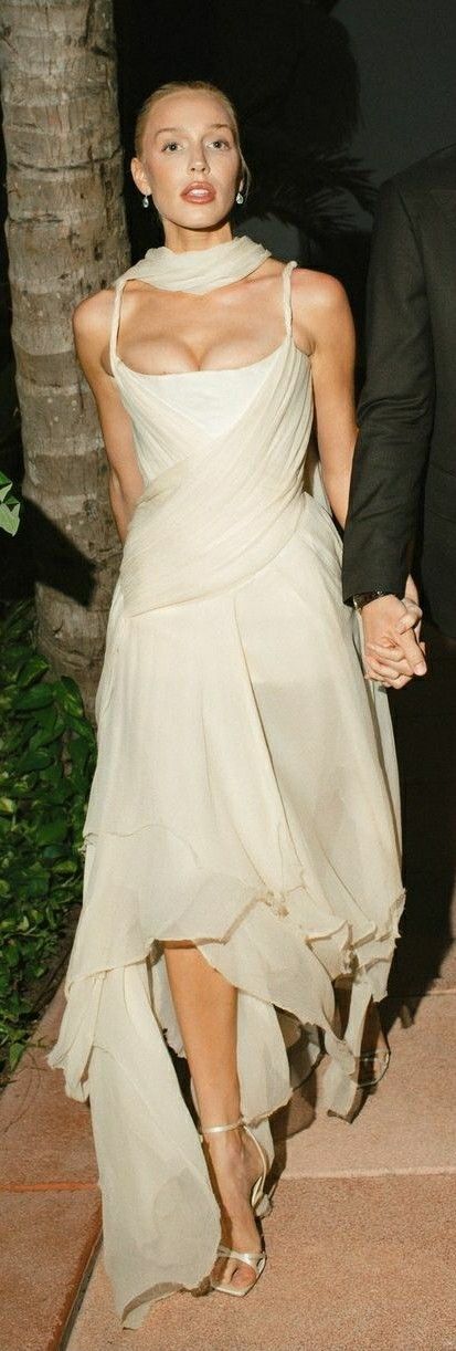 Boho Chiffon Bridal Gown, Spaghetti Straps A-Line Sleeveless Ruffles Bridal Dress Wedding Party Dress