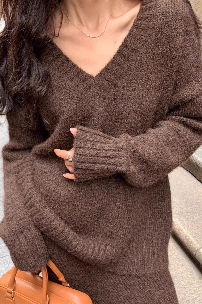 PrincessAce V-neck Knit Sweater and Mermaid Skirt Set