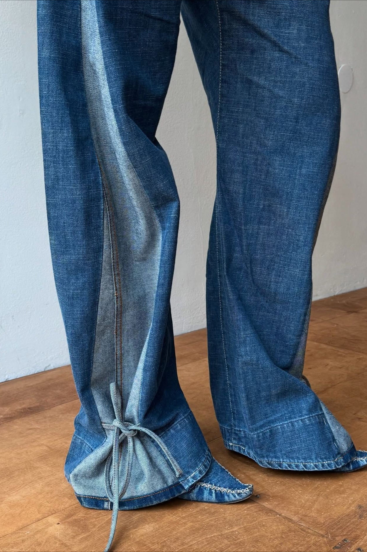Vintage High-Waist Straight-Leg Jeans