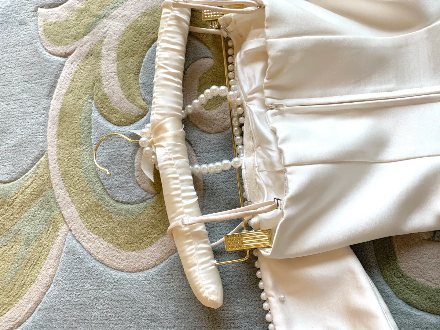 Elegant Bow Satin Beaded A Line Short Birthday Party Dress White Homecoming Dress D242