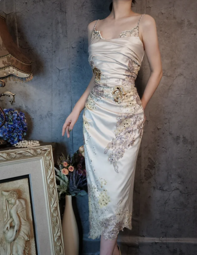 Elegant Champagne Fitted Spaghetti Strap Beaded Embroidered Satin Prom Dress Evening Dress P4315