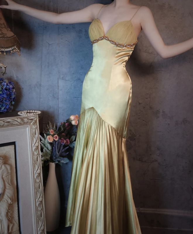 Vintage Green Mermaid Deep V-neck Pleated Satin Long Prom Dress Evening Dress P4319