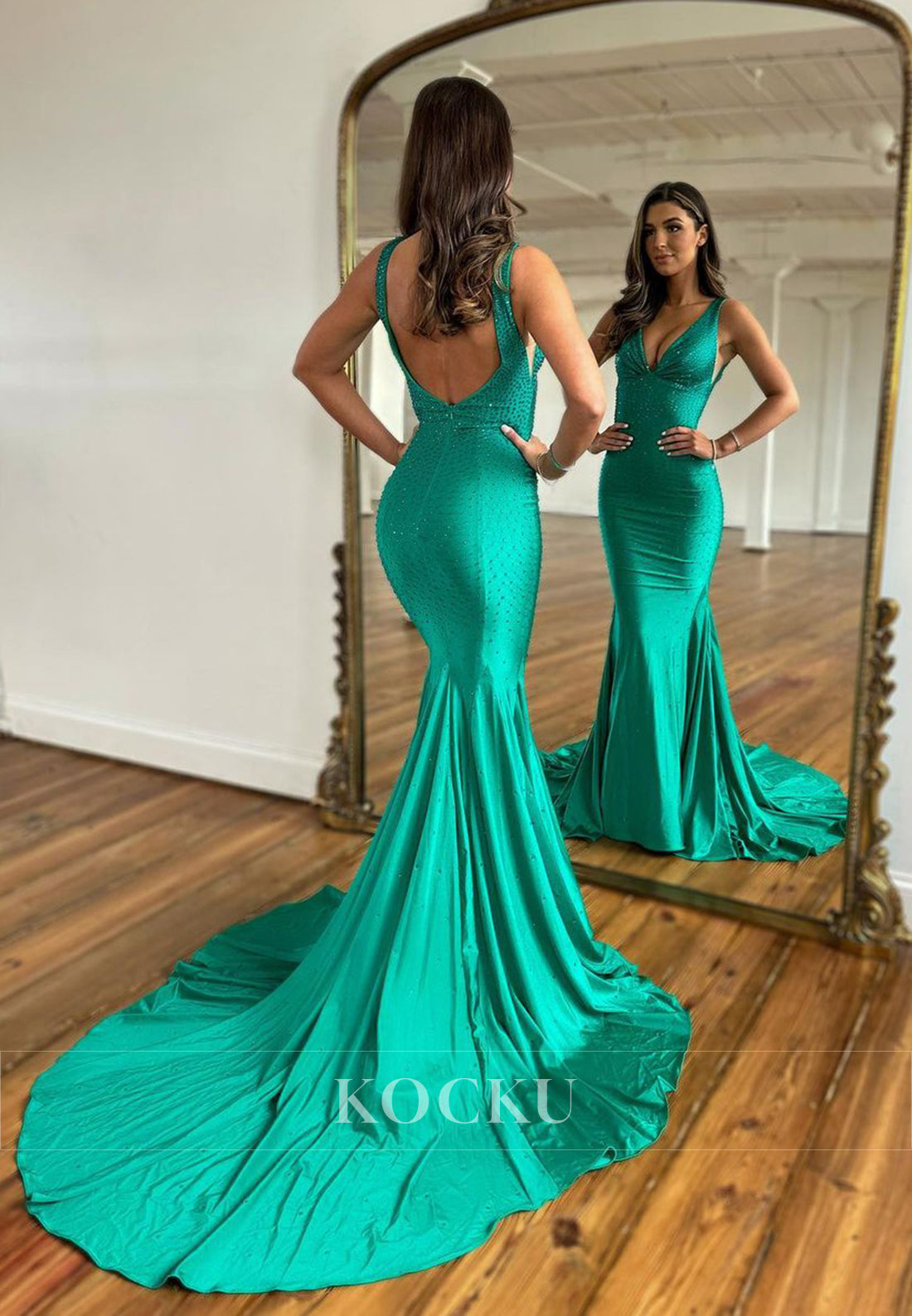 L1019 - Sexy V-Neck Beads Mermaid Prom Dress
