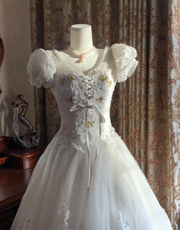 Classy White Ball Gown Tulle Lace Beaded Long Wedding Dress Formal Bridal Dress D1719