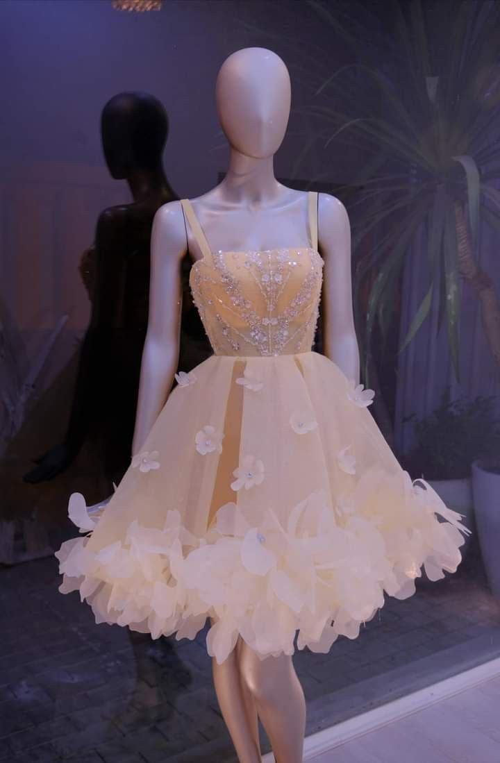 Elegant Spaghetti Straps Yellow tulle Sequin Appliques A Line Princess Birthday Outfits Formal Homecoming Dress D630