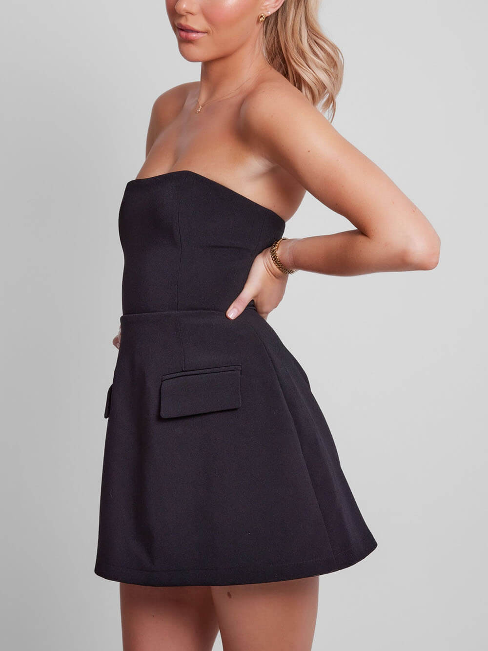 Neckline Ultimate Strapless Dress - Fashionpara