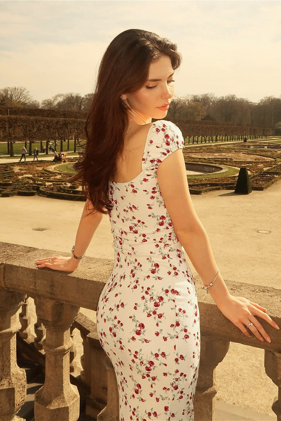 Floral Lace Trim Square Neck Bodycon Midi Dress