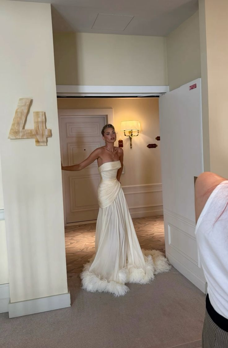 Strapless Ivory Classy Wedding Dress Mermaid Simple Dress For Bride