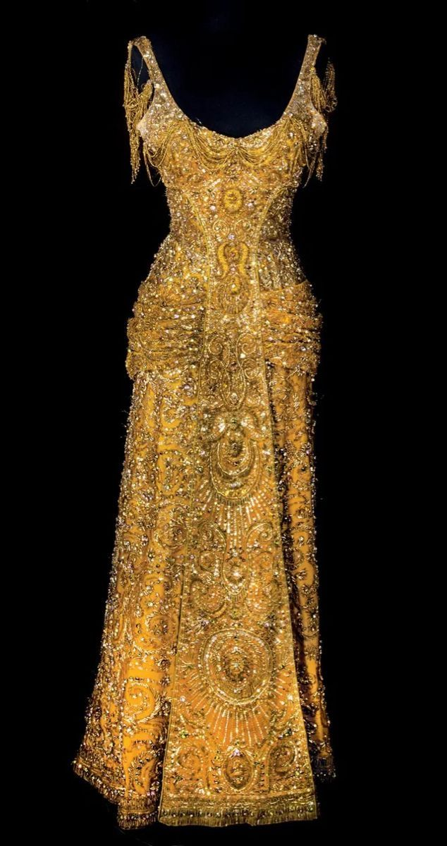 Luxurious Gold Sleeveless Sequin Beaded Pleated Long Prom Dress Evening Dress D1234