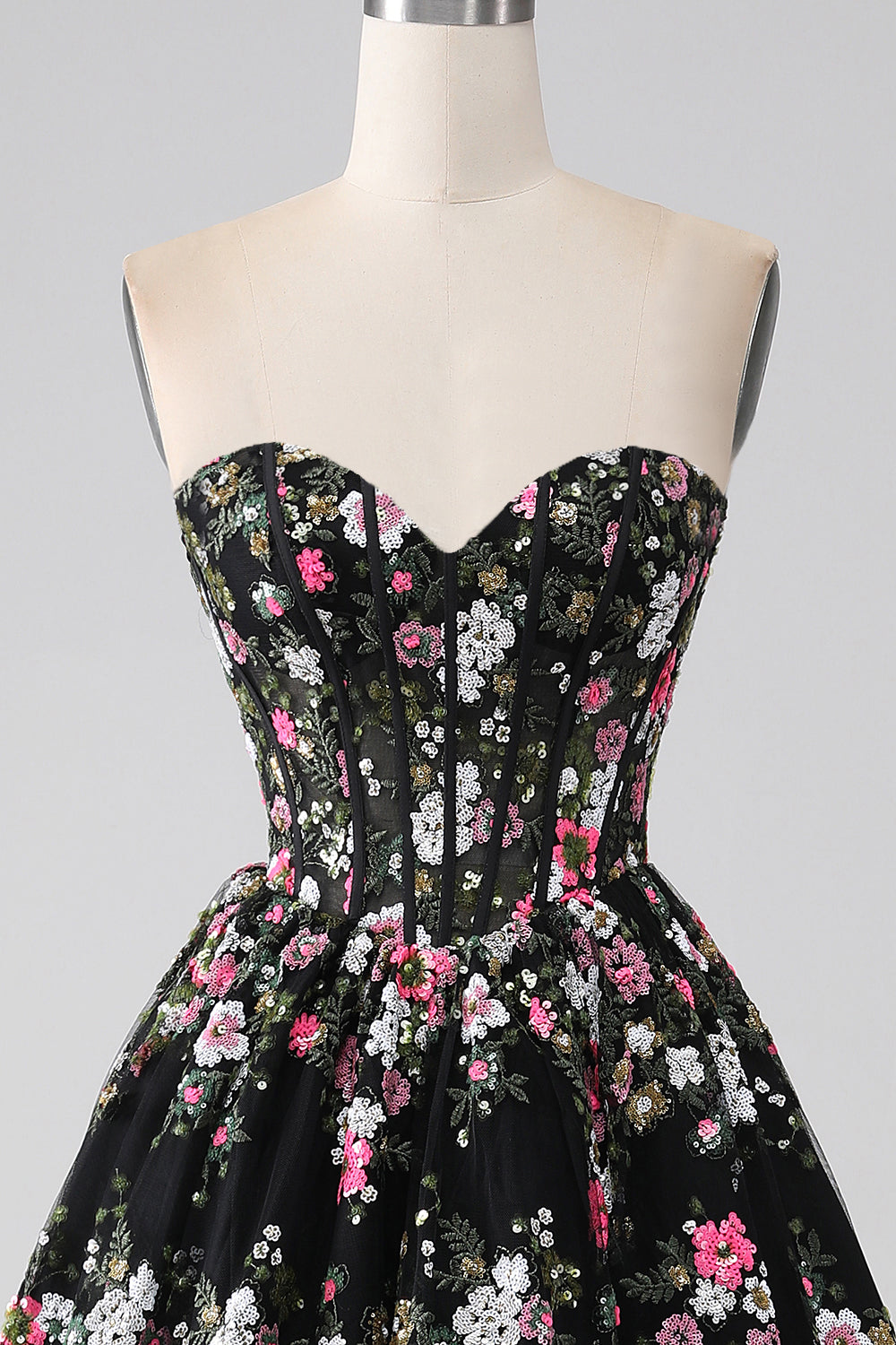 Luxurious Black A Line Sweetheart Corset Prom Dress with Appliques