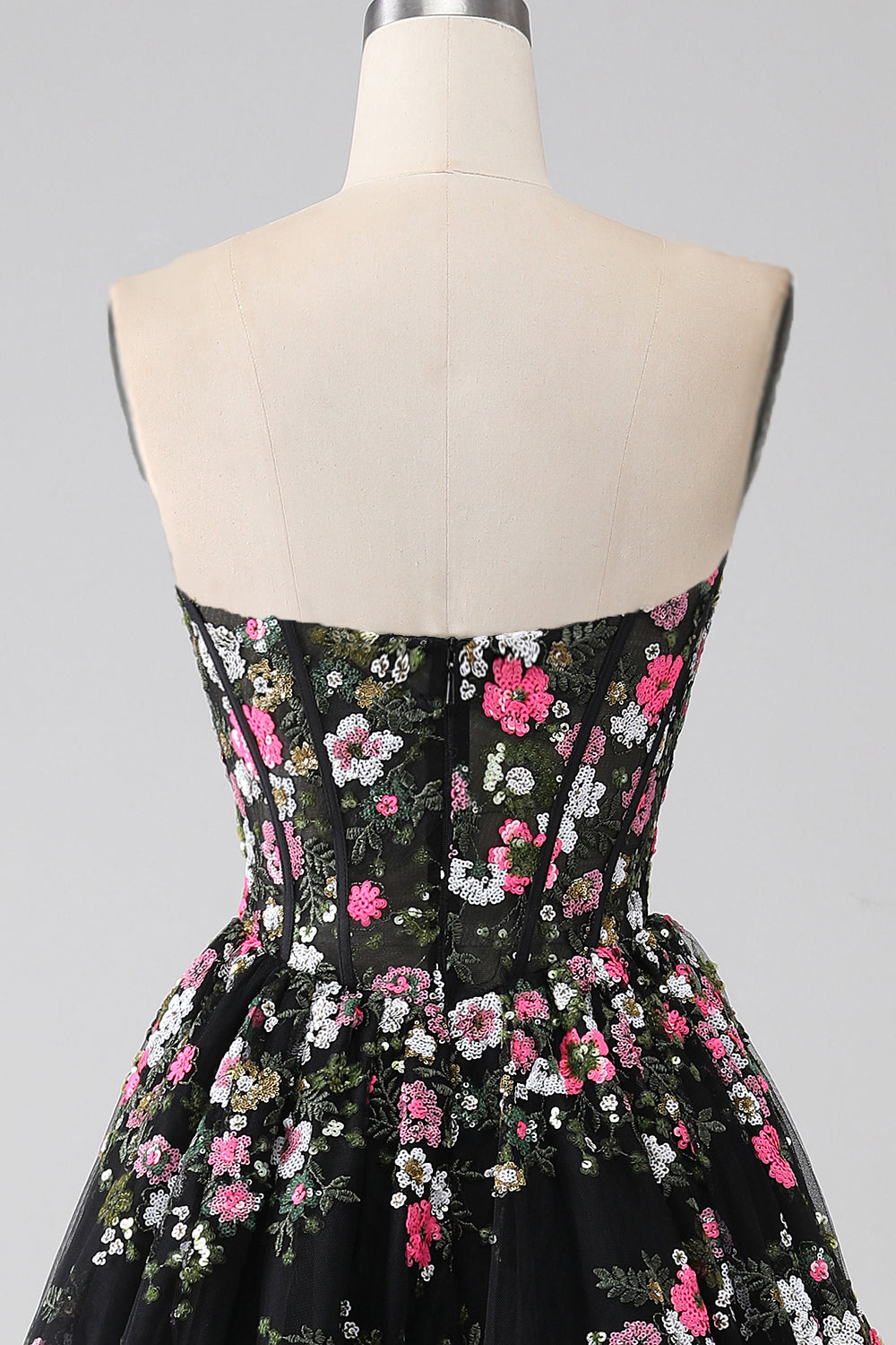 Luxurious Black A Line Sweetheart Corset Prom Dress with Appliques