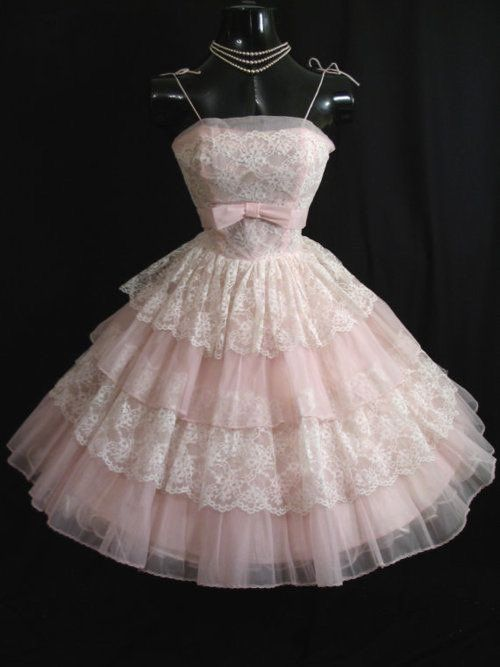 Pink Spaghetti Straps Tulle Lace Layered Short Prom Dress Classy Formal 6th Grade Homecoming Dress S822