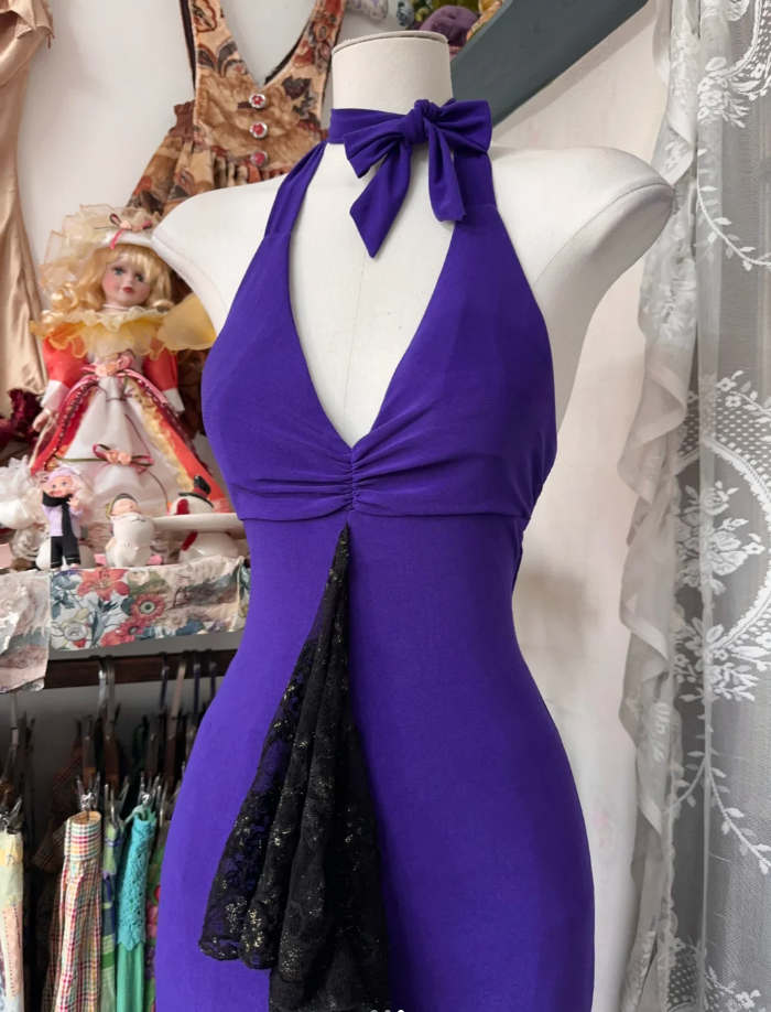 Elegant Halter V Neck Satin Lace Mermaid Long Evening Dress Purple Birthday Party Dress Prom Gown D1786