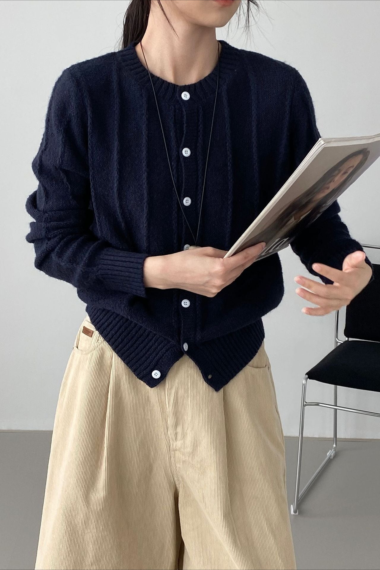 Elegant Wool Knit Cardigan for Cozy Layering and Style