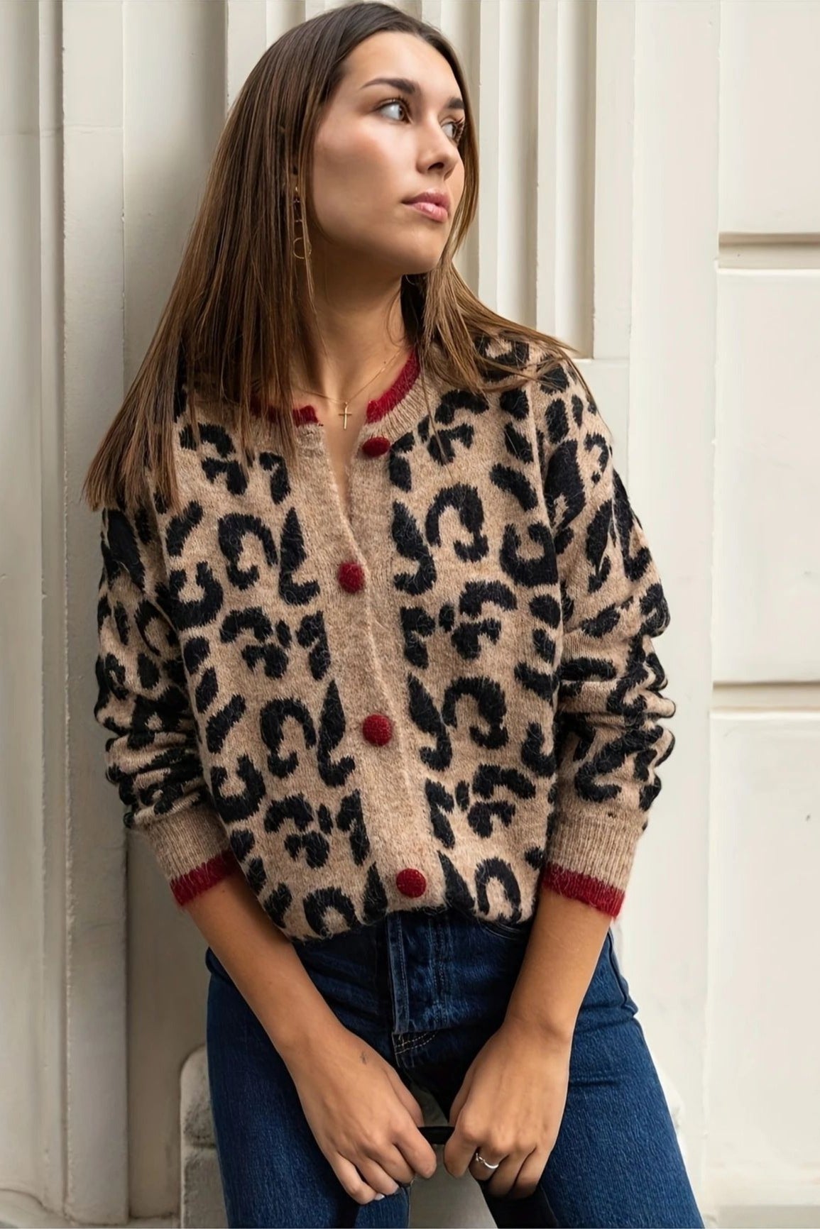 Chic Leopard Print Crewneck Cardigan Sweater for Elegance