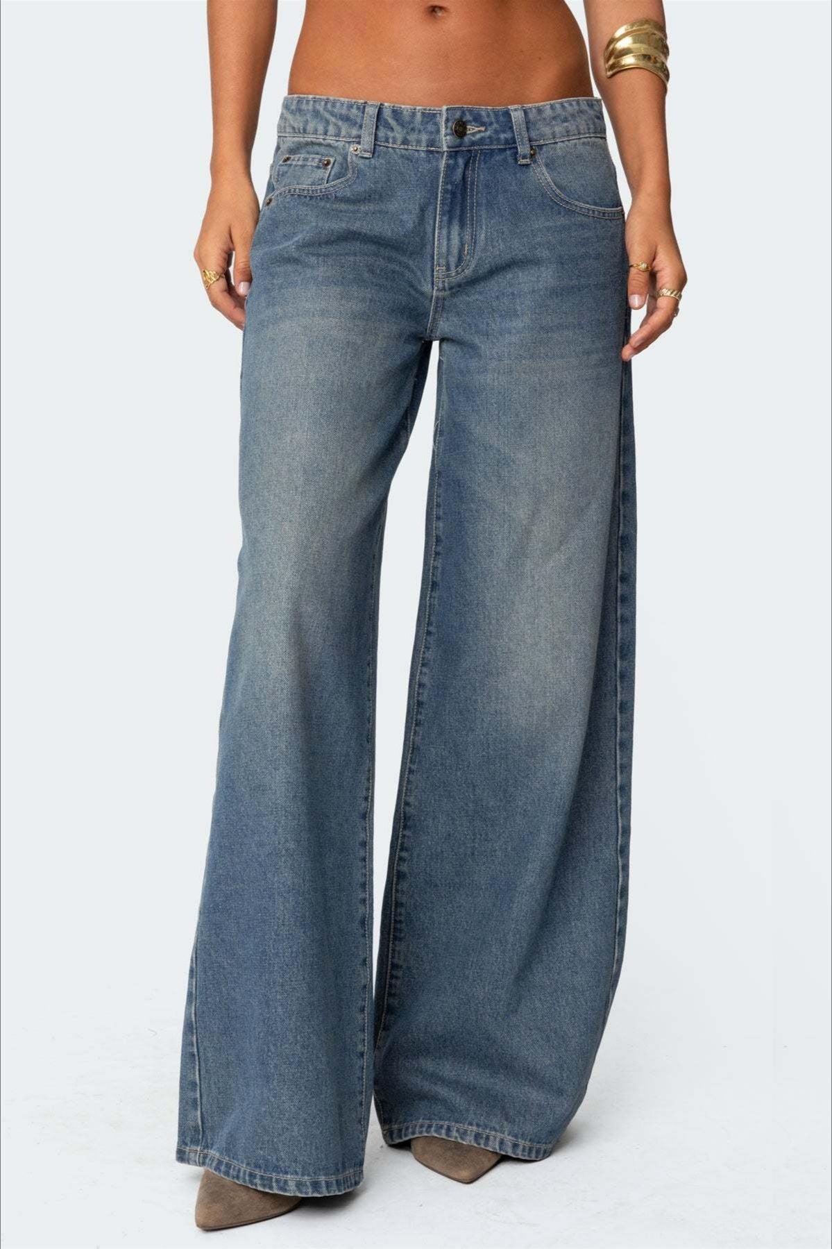 Bow Washed Straight Leg Jeans