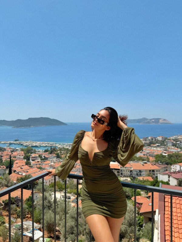 Balloon-Sleeve Sweetheart Ruched Bodycon Mini Dress 4