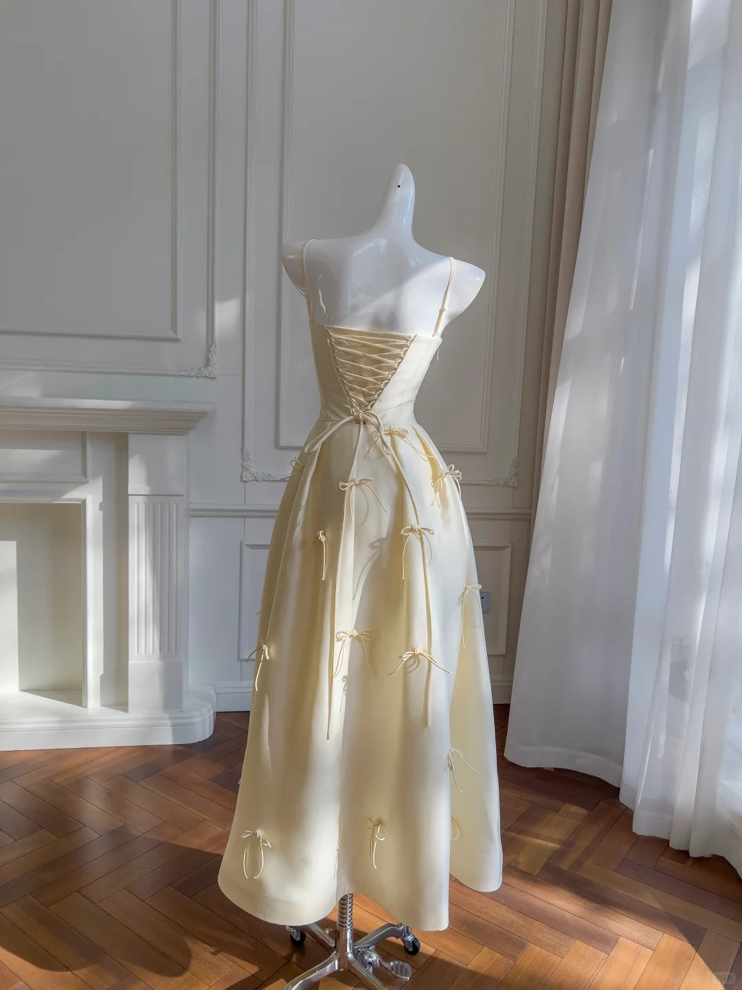Sweet Light Yellow A-line Spaghetti Strap Bow Satin Long Prom Dress Evening Dress Bridesmaid Dress P4050