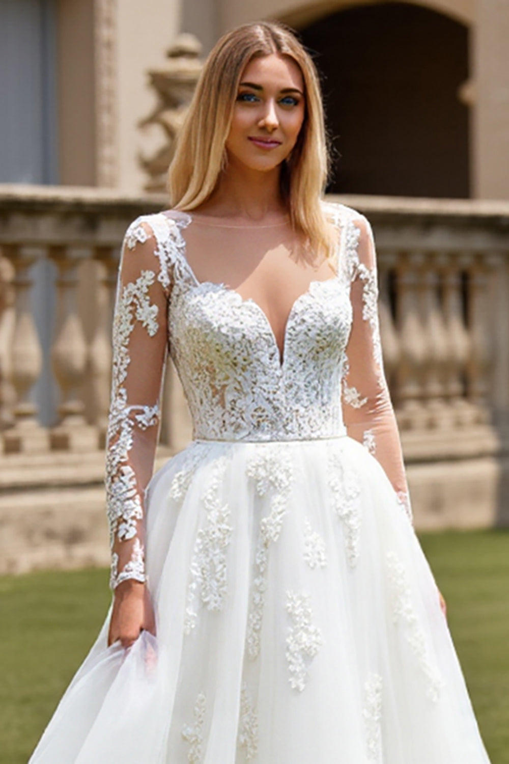 White A-Line V Neck Long Sleeves Tulle Long Bridal Dress With Appliques