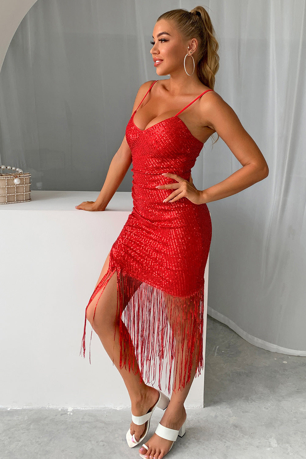 Sparkly Burgundy Sequins Short Homecoming Dress with Fringes