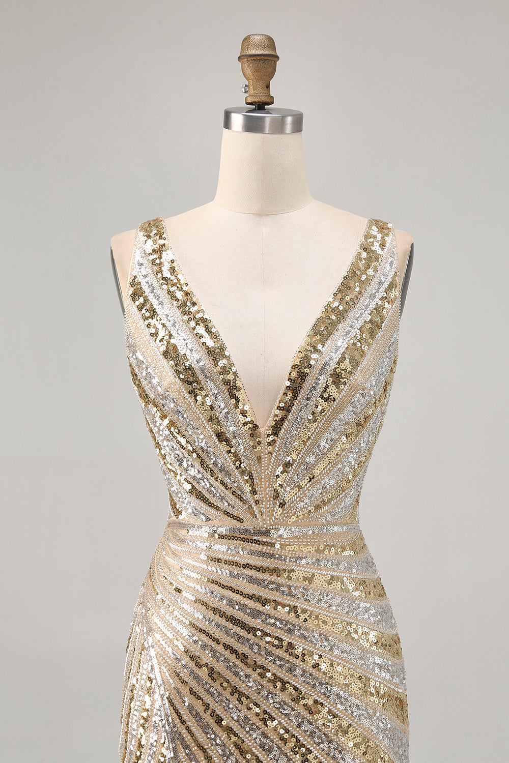 Sparkly Golden V-Neck Beaded Tight Short Homecoming Dress
