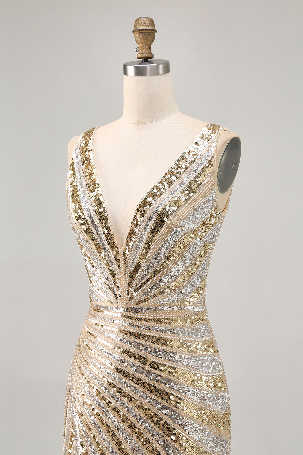 Sparkly Golden V-Neck Beaded Tight Short Homecoming Dress
