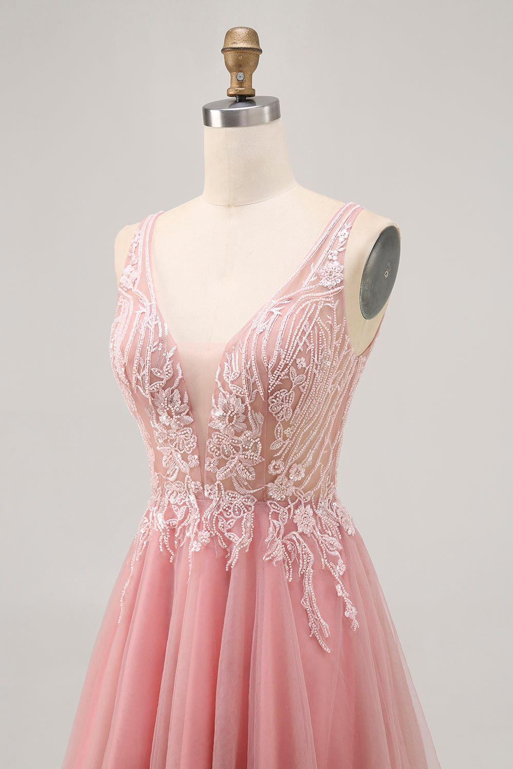 Sparkly Blush V-Neck Beaded Short Tulle Homecoming Dress