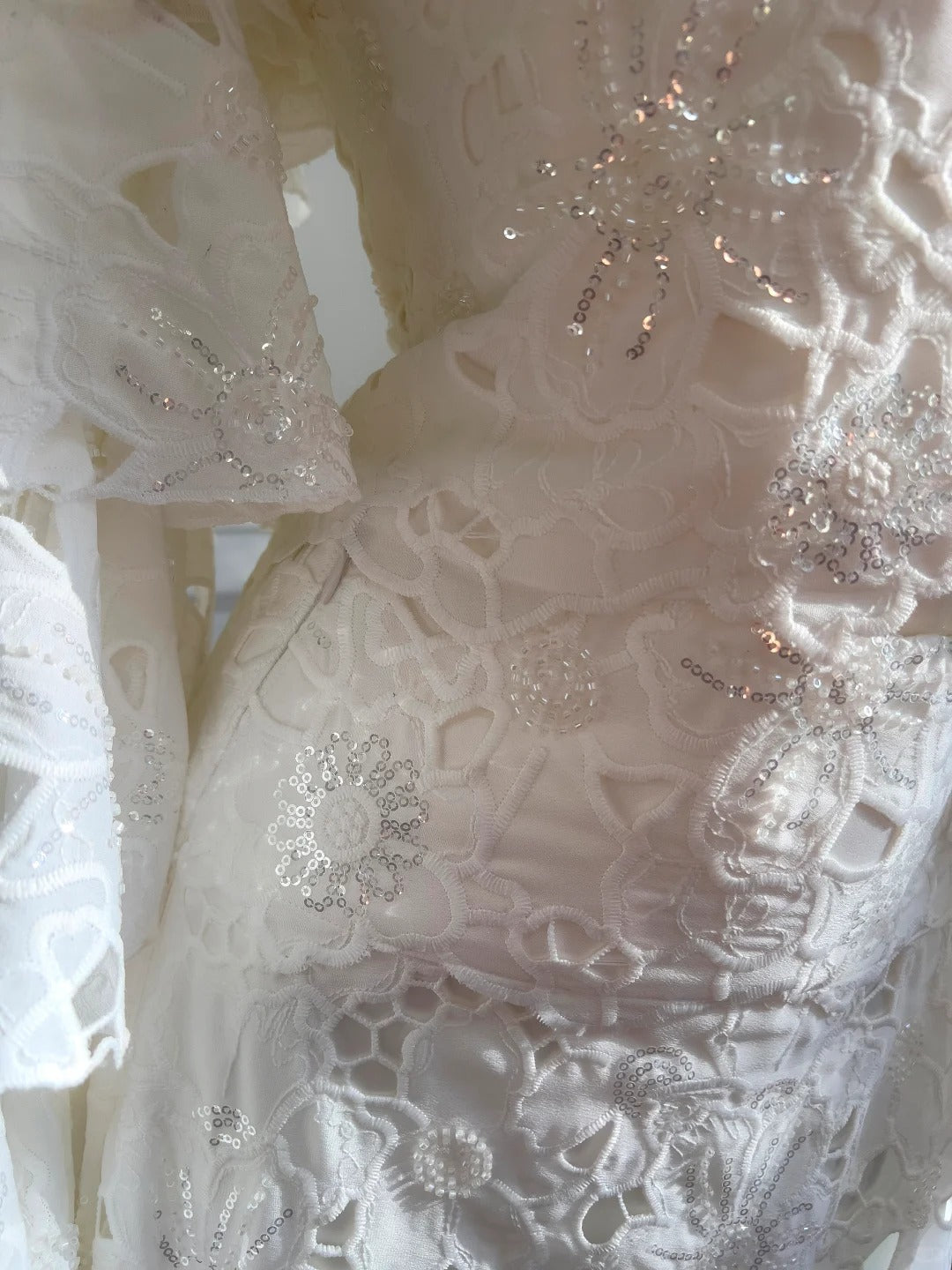 Elegant White Mermaid Strapless Off-the-shoulder Lace Long Prom Dress Evening Dress P4051