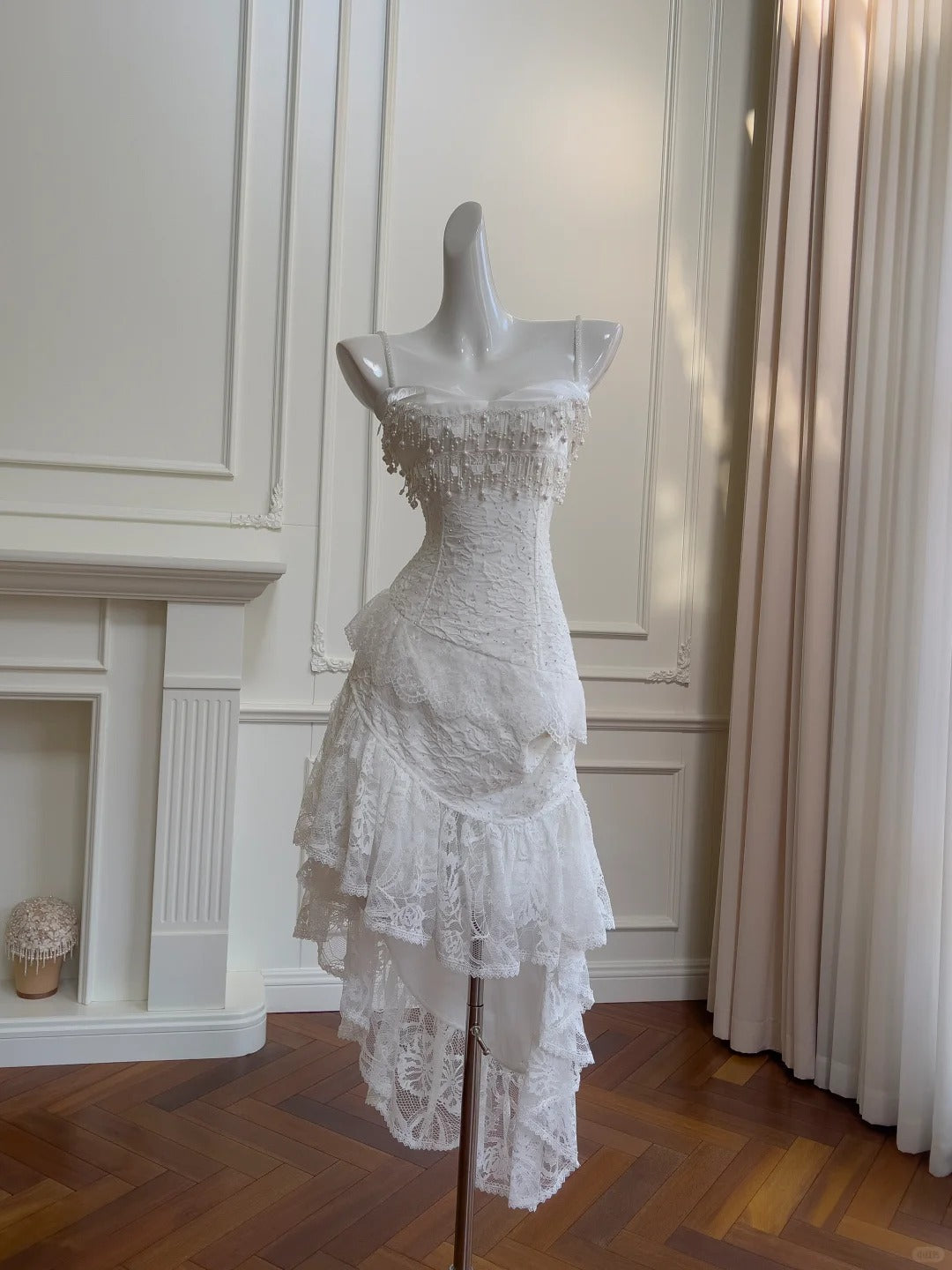 Vintage Gorgeous White Irregular Strap Pearl Lace Prom Dress Evening Dress Bridesmaid Dress P4058