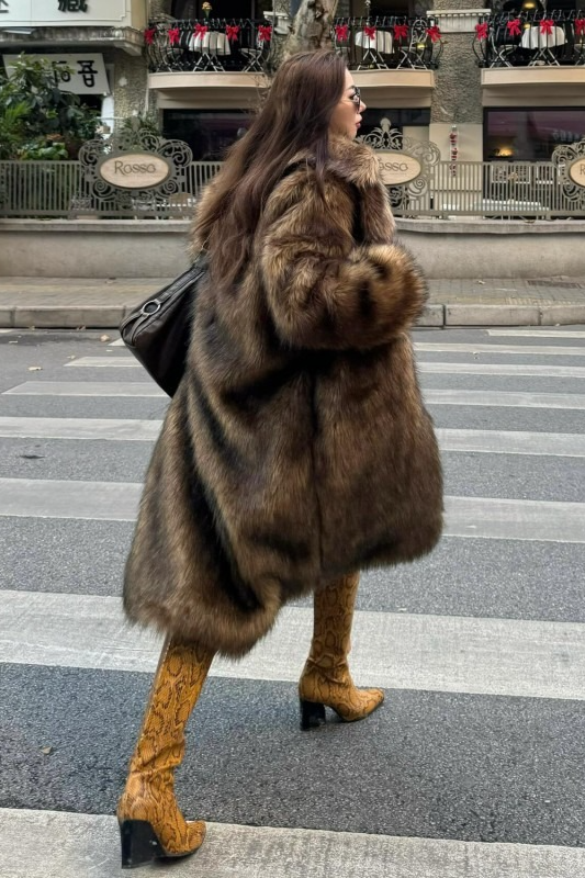 Chic Eco Fur Thick Warm Fox-Like Plush Overcoat - Fashionpara
