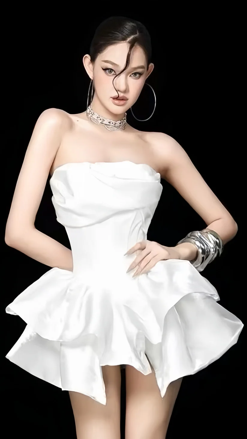 Stylish Strapless White Satin Pleated A Line Short Party Dress Short Graduation Homecoming Dress D790