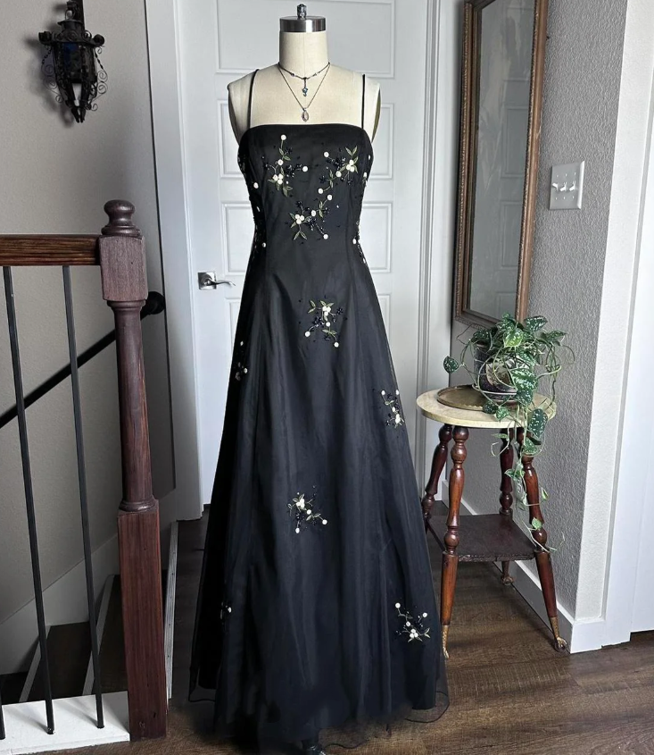 Chic Spaghetti Straps Black Satin Tulle Beaded A Line Birthday Prom Dress Long Party Dress D1689